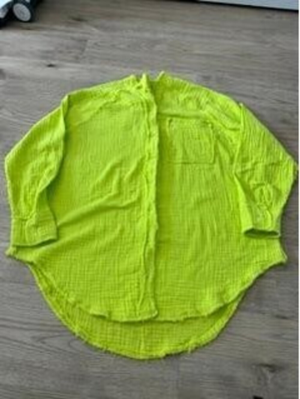 Aerie Poolside Button Down Shirt Womens Small Neon Lime Green Gauze Raw Hem